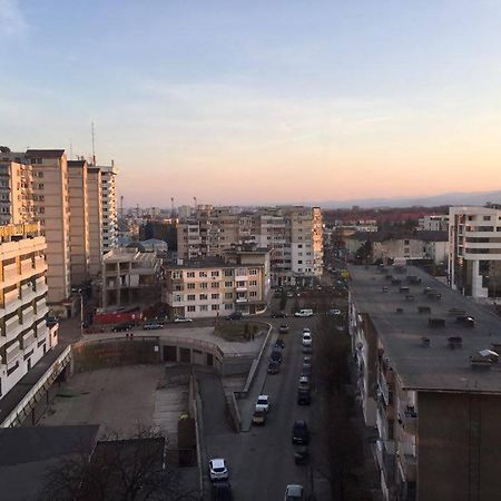 Salonul Rosu Apartment Bacău Exterior photo