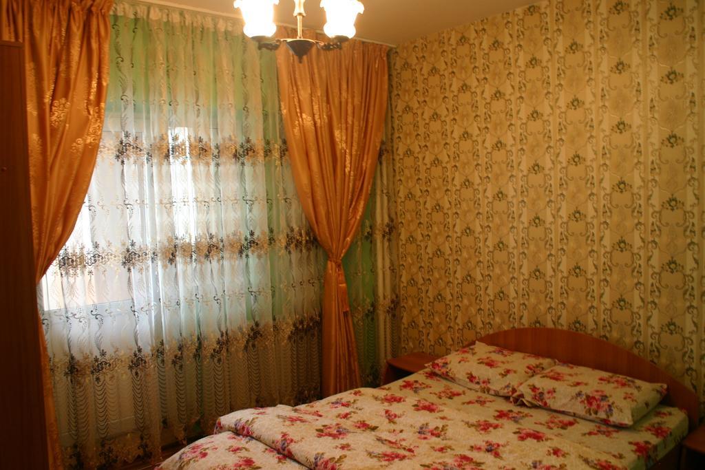 Salonul Rosu Apartment Bacău Exterior photo