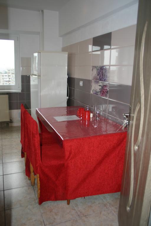 Salonul Rosu Apartment Bacău Exterior photo